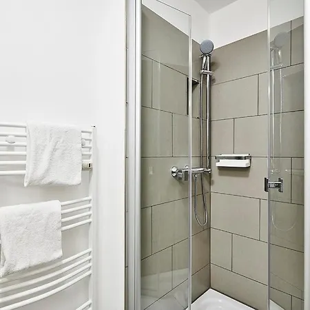 Deichhaeuser Anna Kueste Deichhaeuser Anna Kueste 2-22 בנסרסיל