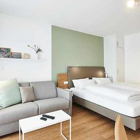 Deichhaeuser Anna Kueste Deichhaeuser Anna Kueste 2-22 * בנסרסיל